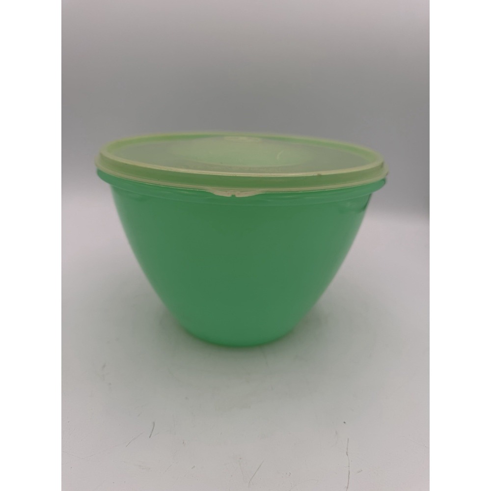 🥗 Tupperware Crisp‑It Lettuce Keeper – Vintage – No Spike